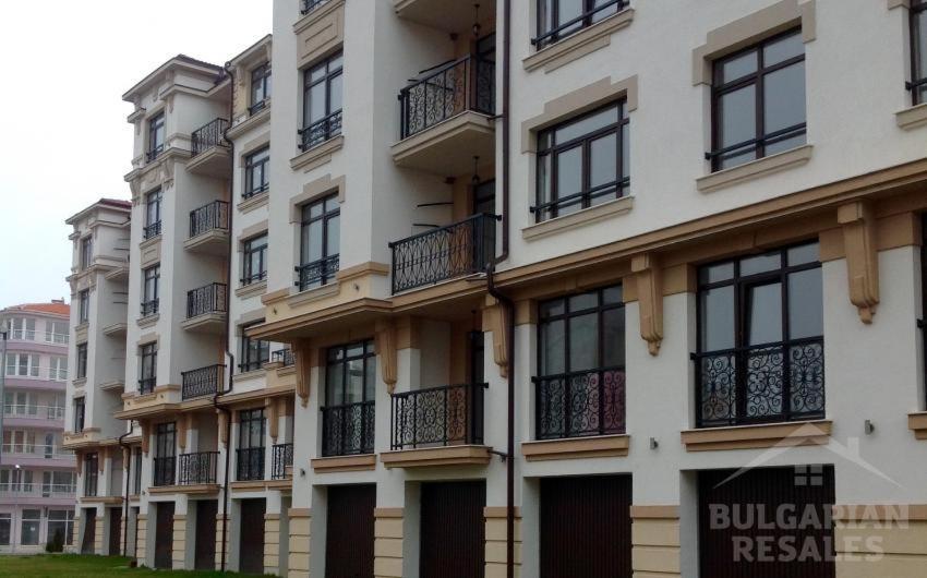Studio Aivasovskij Park - Meters Away From Beach Pomorie Bagian luar foto