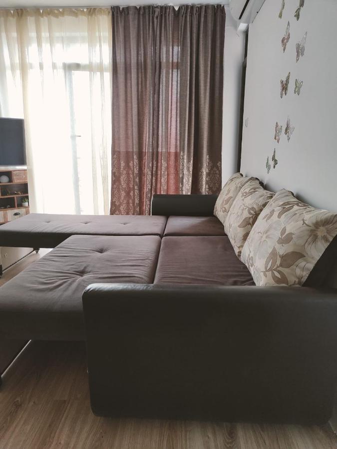 Studio Aivasovskij Park - Meters Away From Beach Pomorie Bagian luar foto